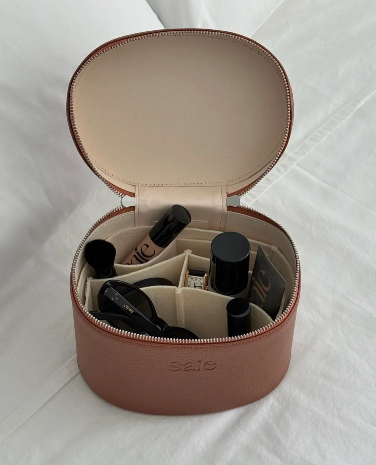 SAIE - The Vanity Case